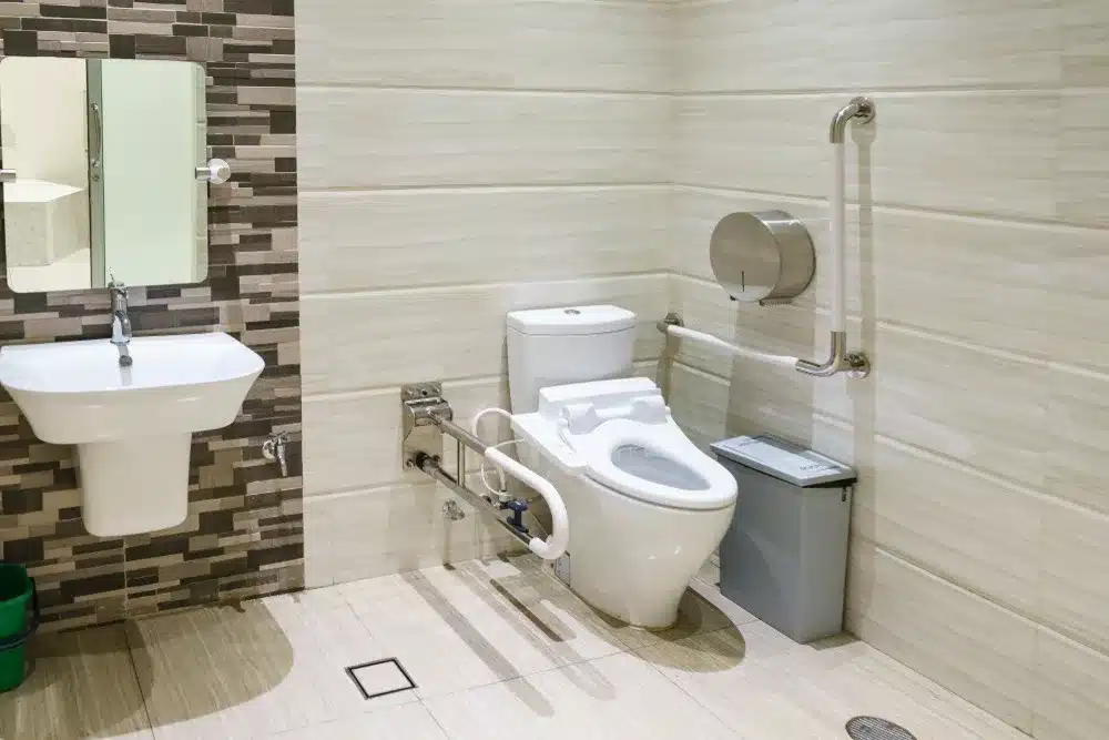 bathroom layout for wheelchair accessibility