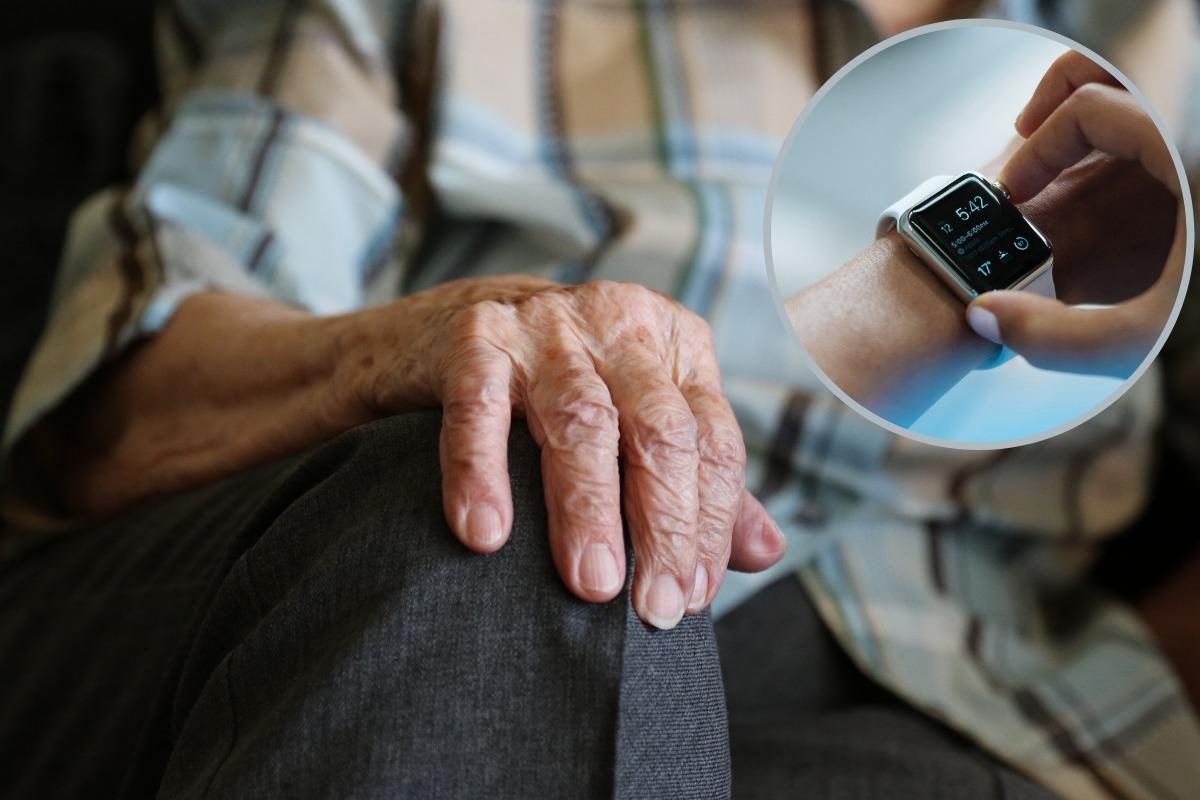 non-touchscreen smartwatch for older users