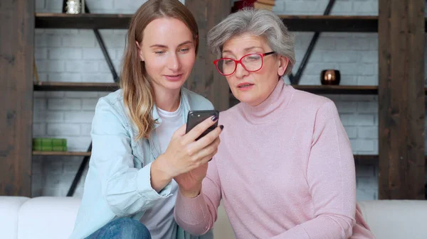 best earbuds for hearing impaired users Best Earbuds for Hearing Impaired Users: Clear Sound Tips